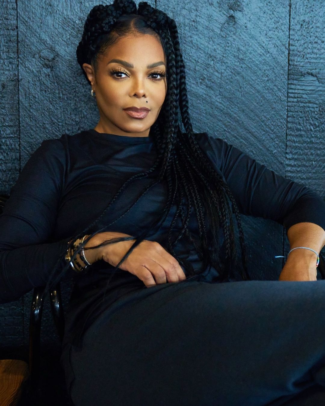 Janet Jackson pede "pare de me fazer perguntas" a meio de entrevista, ao confessar que não é uma pessoa "que gosta muito de falar"