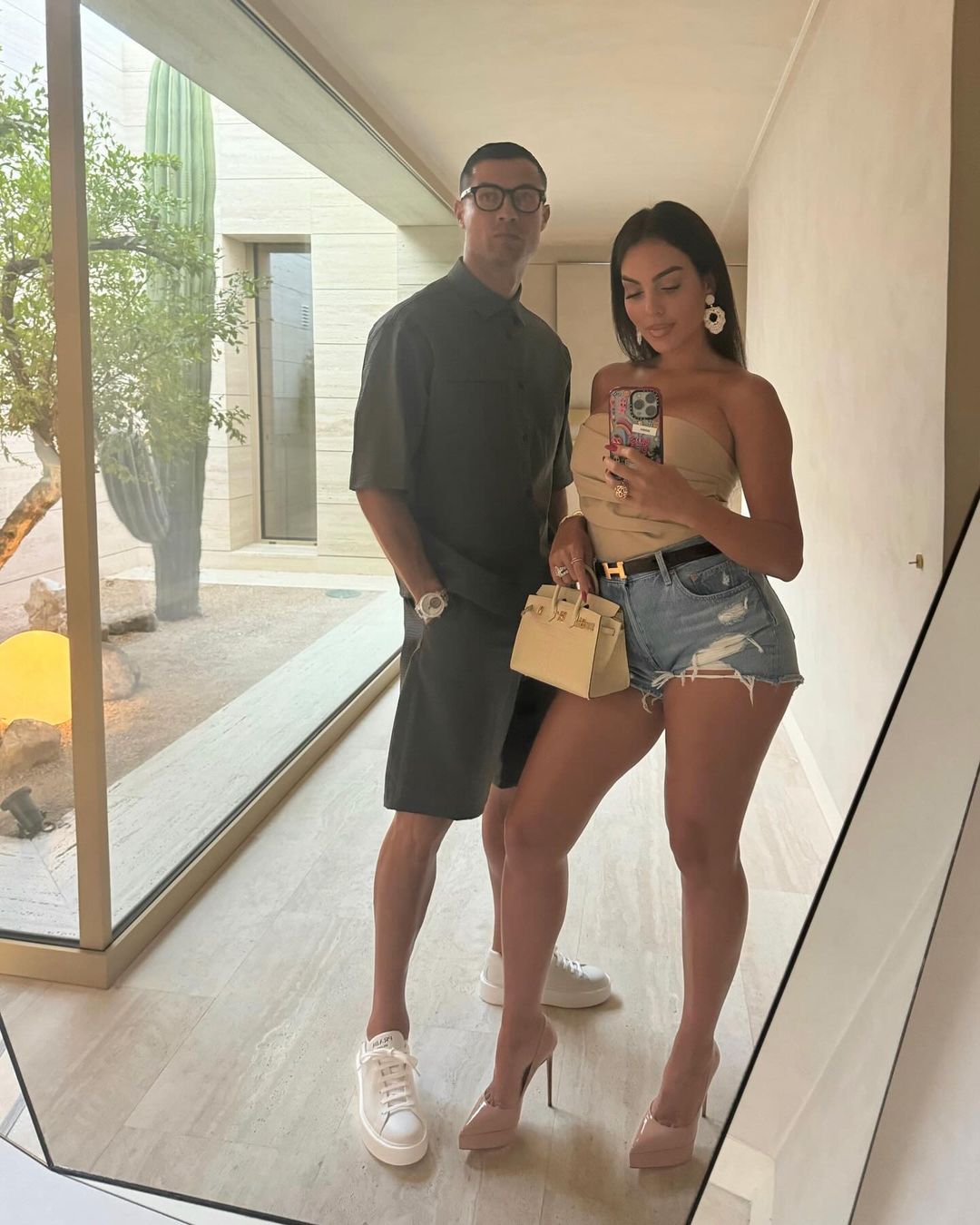O luxo de Georgina Rodr&iacute;guez e Cristiano Ronaldo na passagem por Madrid