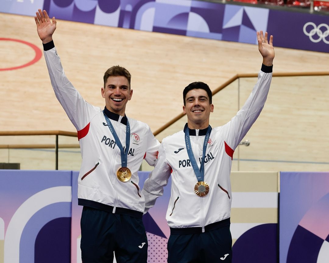 As l&aacute;grimas de felicidade de I&uacute;ri Leit&atilde;o e Rui Oliveira nos Jogos Ol&iacute;mpicos de Paris
