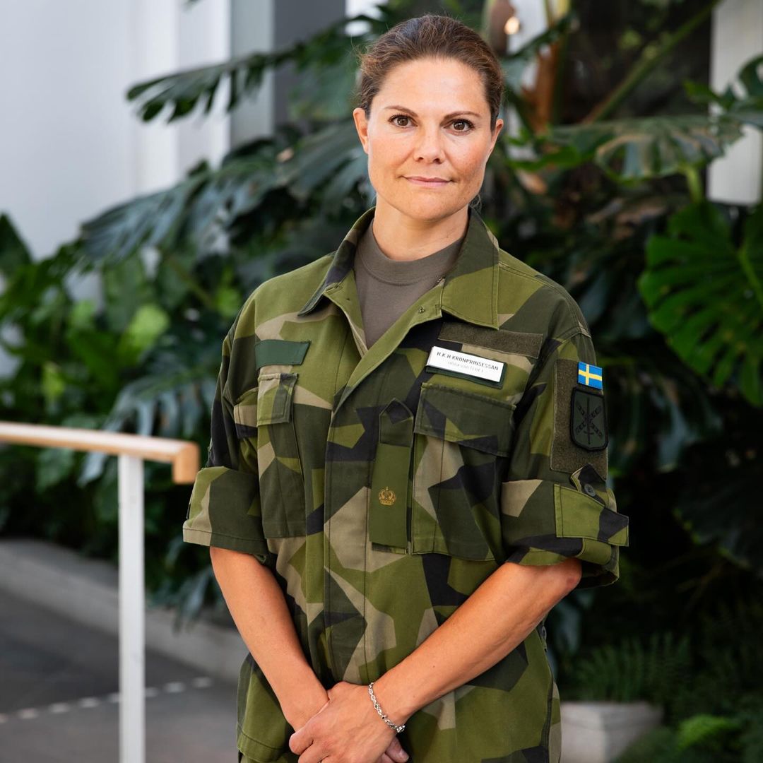 Princesa Victoria inicia nova etapa na forma&ccedil;&atilde;o militar