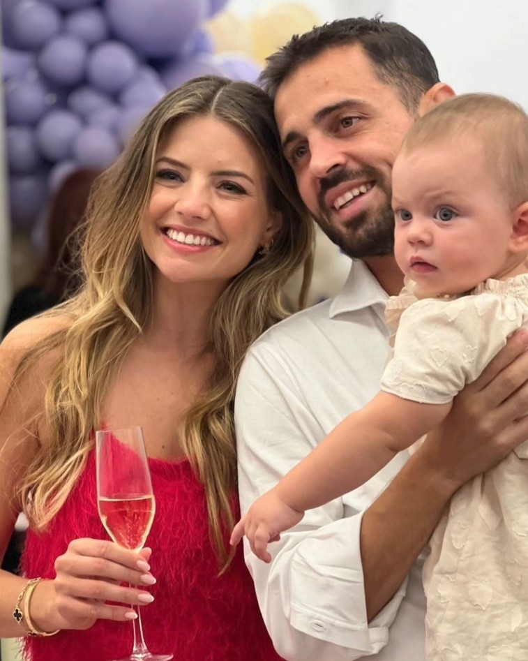 Bernardo Silva e Inês Degener Tomaz celebram o aniversário da filha Carlota