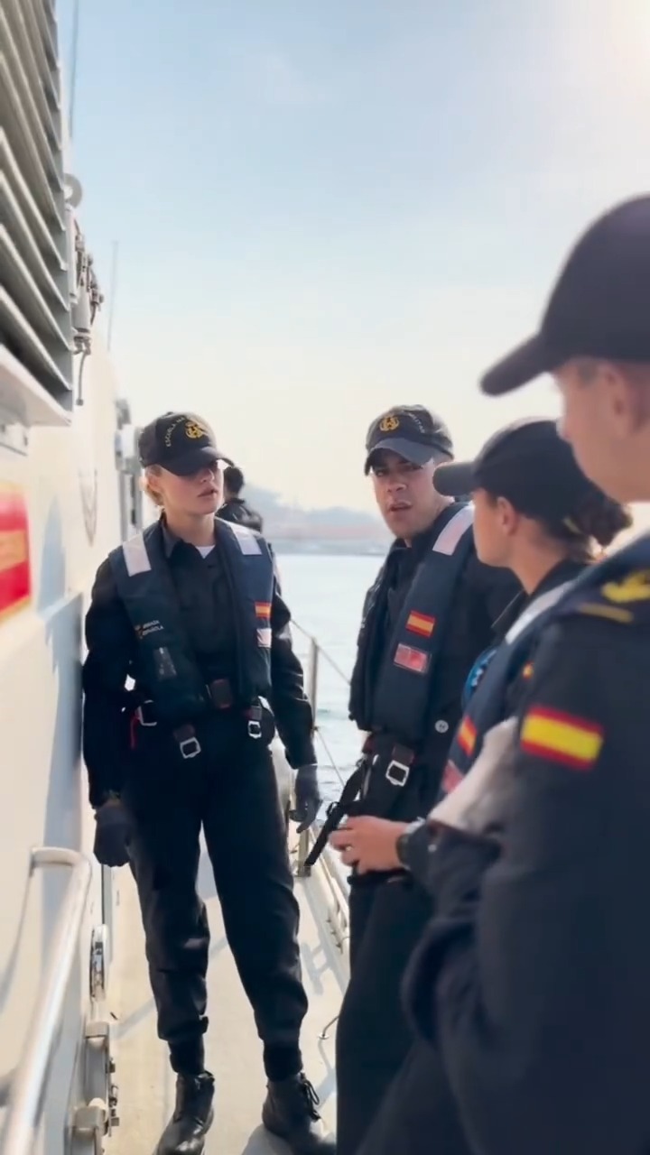 Princesa Leonor faz o seu primeiro exercício prático na Escola Naval
