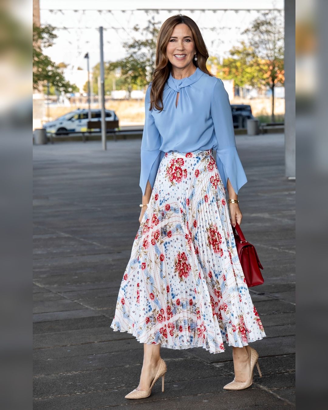 O padrão floral continua a ser o preferido da realeza neste outono