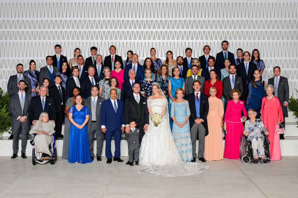 As fotos oficiais do casamento da princesa Theodora da Grécia e Matthew Kumar