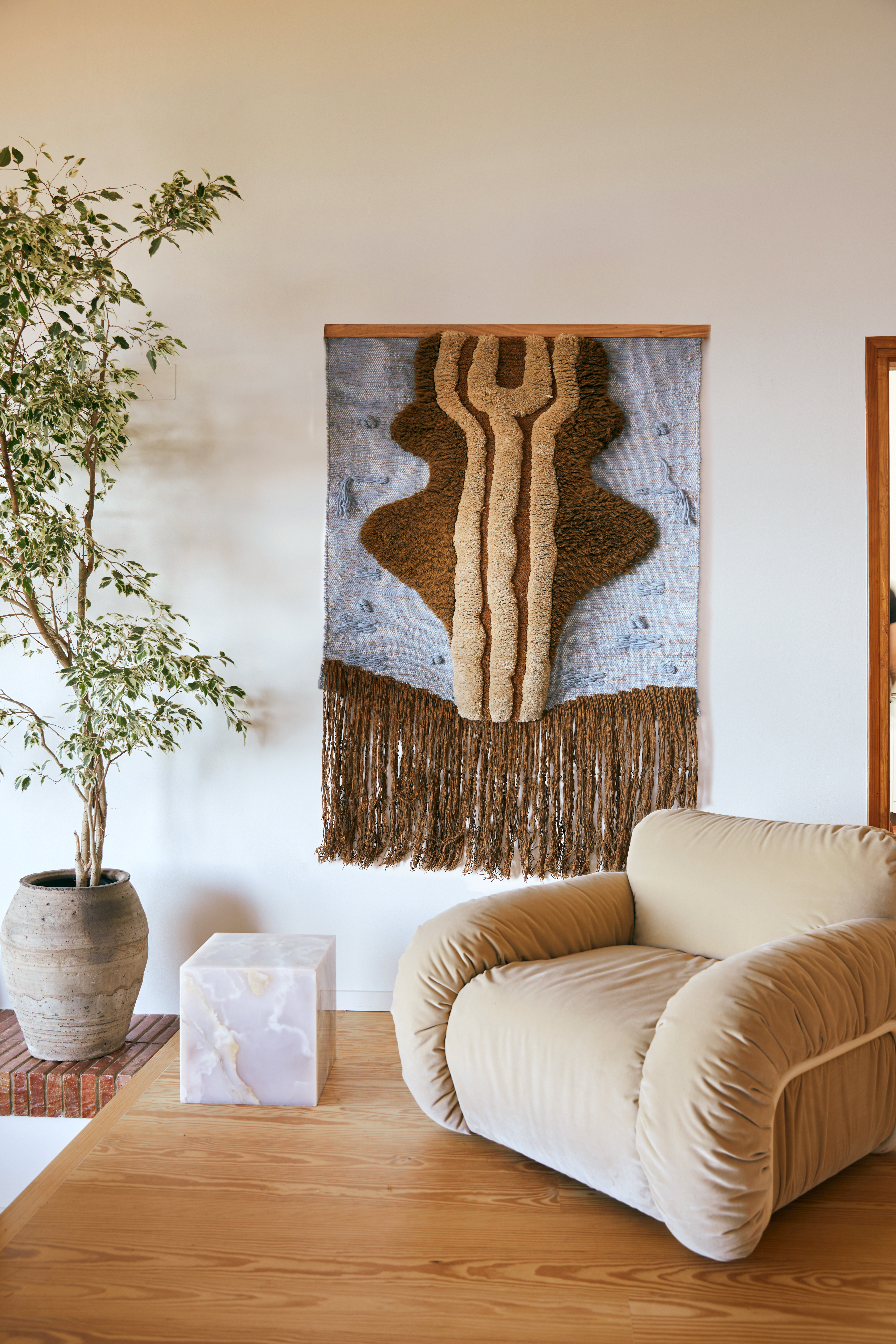 Decorar paredes é como vestir a casa