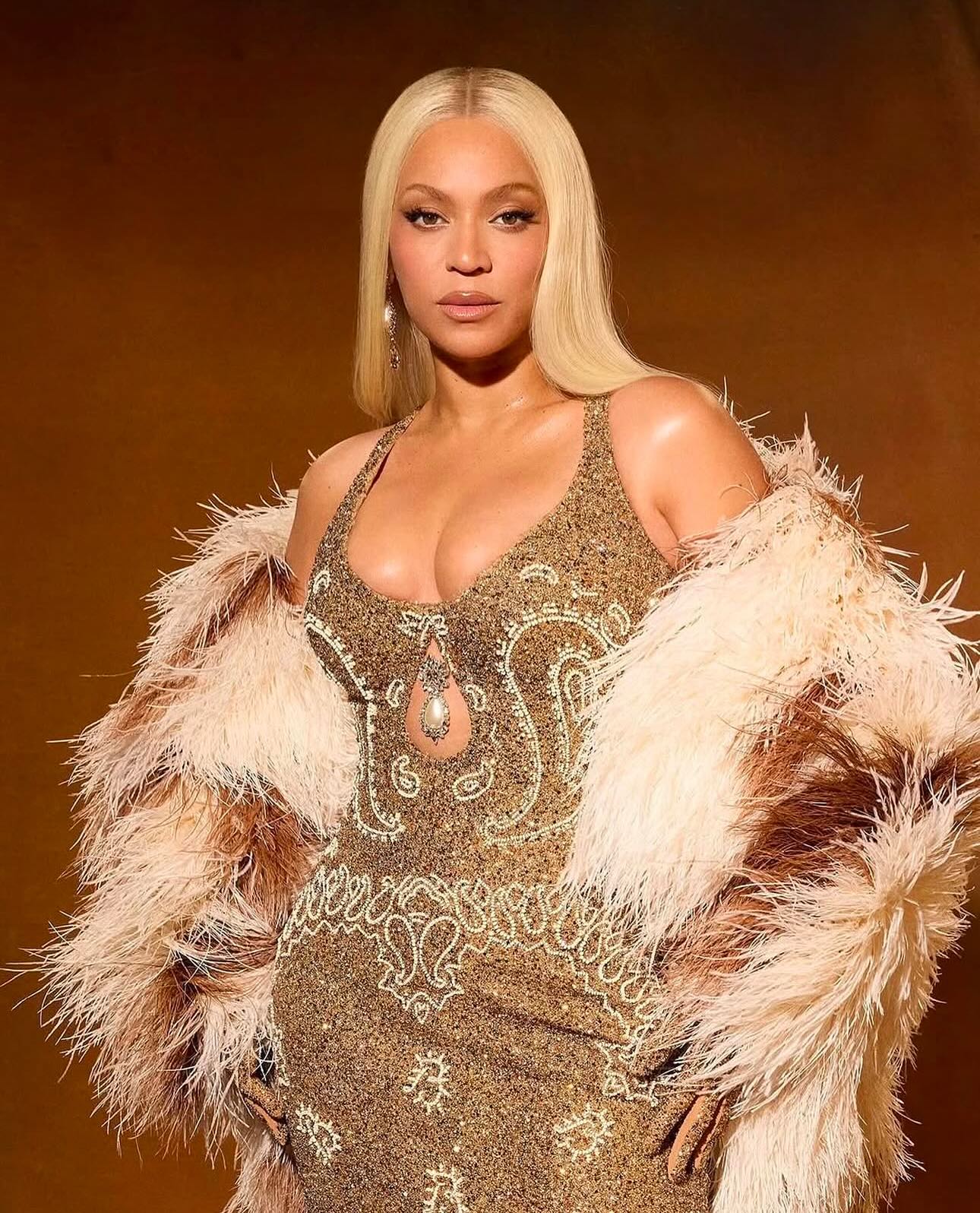 Aos 43 anos, a cantora Beyonc&eacute; &eacute; a recordista dos Grammys, sendo a personalidade mais nomeada e a que tem mais trof&eacute;us. Foto: Beyonce.com
