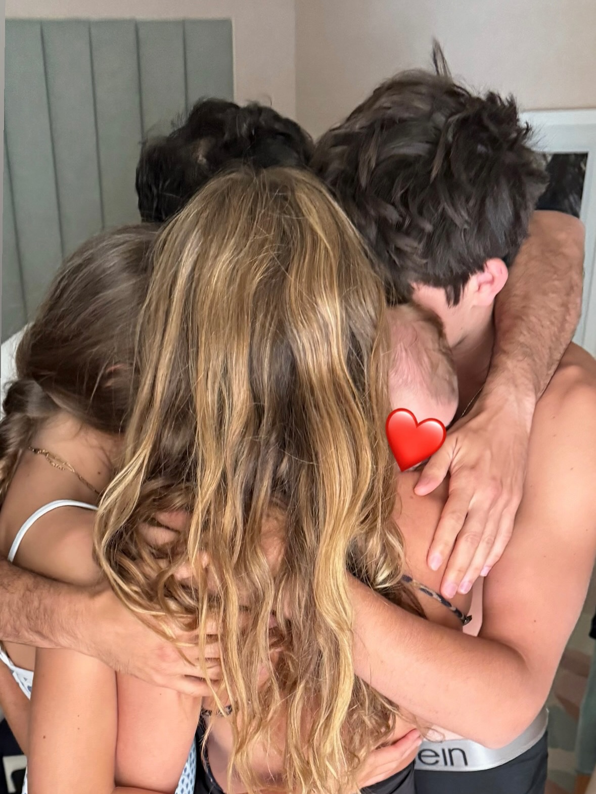 Gisele Bündchen partilha imagem com o seu bebé num dia especial