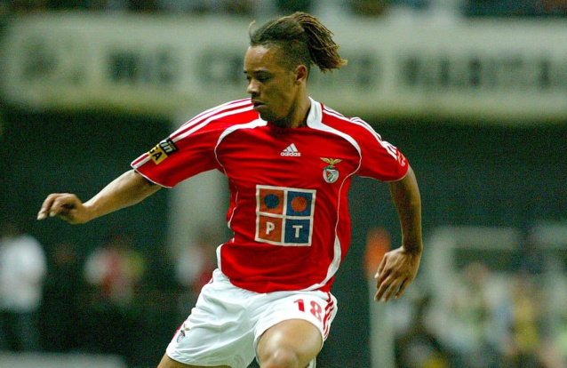 Manú em campo ao serviço do Benfica durante a época de 2006/2007. Foto: CityFiles/Getty Images