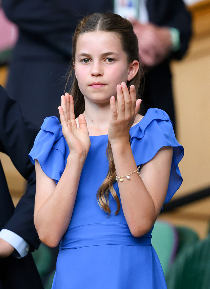 Princesa Charlotte marca presença nas finais masculinas de Wimbledon. - Imagem: Karwai Tang/WireImage via Getty Images