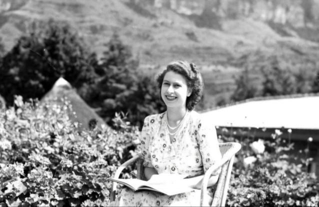 A Rainha Elizabeth II em 1947. Foto: Popperfoto/Getty Images