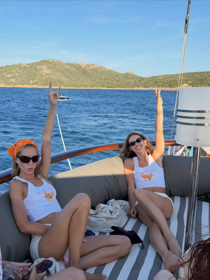 Maria-Olympia da Grécia e Dinamarca em despedida de solteiro tropical - Foto: Instagram